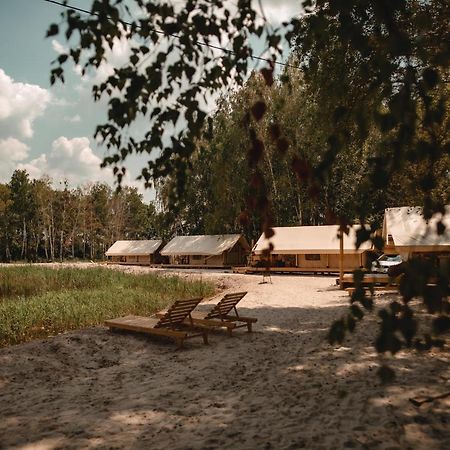 Glamping Mandra Kanev Hotel Leplyavo Bagian luar foto