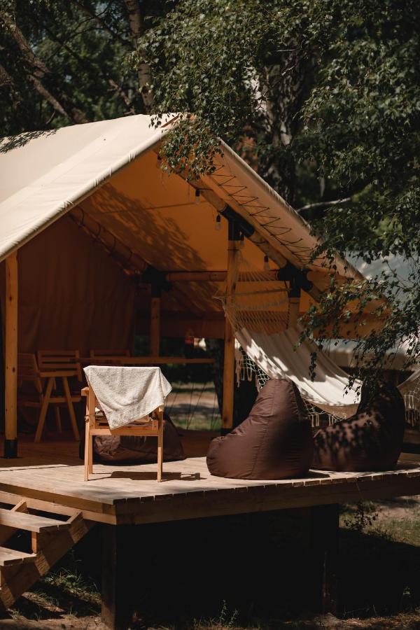 Glamping Mandra Kanev Hotel Leplyavo Bagian luar foto