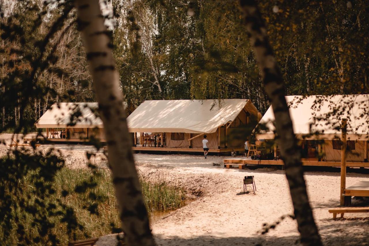 Glamping Mandra Kanev Hotel Leplyavo Bagian luar foto